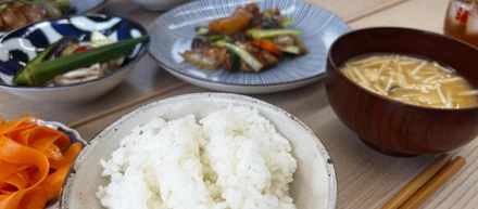 ある日のオフィスごはん⑦ 夏野菜でパワーチャージ