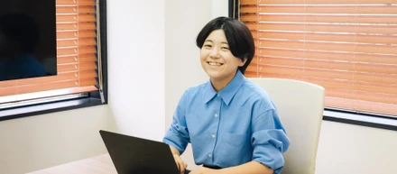 深夜ラジオ愛がきっかけでオトナルへ。広告運用とクリエイティブの経験で、新たな“音”の届け方をつくる