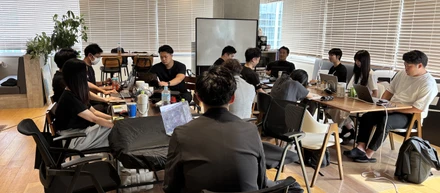 全員が自己課題を公開し、成長を加速させる。〜「全てのチームを史上最高に。」を体現する、プロフェッショナル集団の育成現場〜