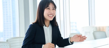 【社員インタビュー#4】2022年新卒入社・営業部のエミさんに聞いてみました！