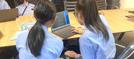 中学生が企業訪問しました！
