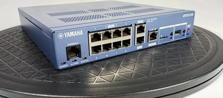 YAMAHA RTX1210を開けてみました