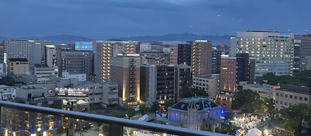 ビアガーデン、空を見上げたら...