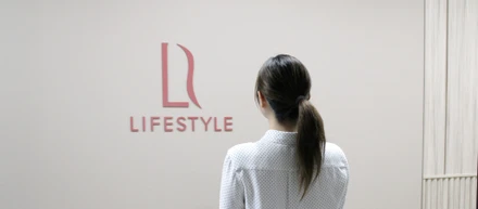 ライフスタイルカンパニー社員インタビュー：「若手でも意見が出しやすくチャレンジができる環境です」（SNS・インフルエンサー担当）