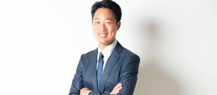 "数字を追う営業"から"教育を広げる営業"へ。GRASグループで見つけた、仕事の本質