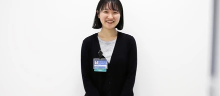未経験からサービス開発を担当している女性エンジニアについて