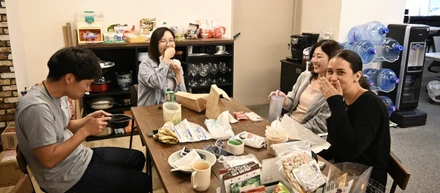 🪴 ヨガ部の瞑想から会社目標進捗の全社共有まで、カルチャーを育む私たちの「プレミアムフライデー」🎉