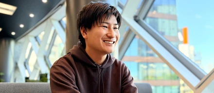 「データ情報屋」を目指して。業界を越え、新しい技術と自由な環境で課題の本質を究めるアナリストの挑戦