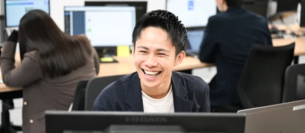 上場企業の内定を蹴って入社した僕が感じる、ベンチャーならではの「今飛び込むおいしさ」