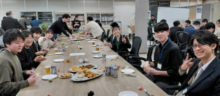過去にありがとう、みらいへよろしく！本社で迎えた、特別な忘年会