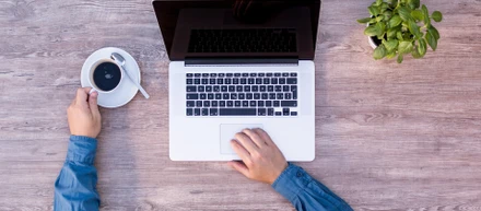 消防・教員を経て、Web制作の道へ。未経験から本気で挑戦する理由