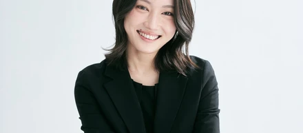「人生の負債」を強さに変える。家も声も失った過去を越え、穴井佑季がACT-Rで“嘘のない営業”を貫く理由。