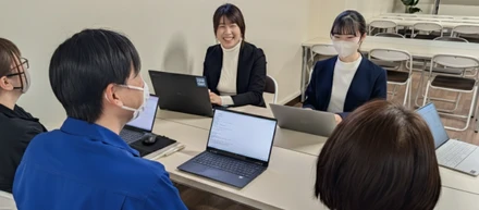 「場所に囚われず、自律的に成長する」ライクブルーで働く魅力