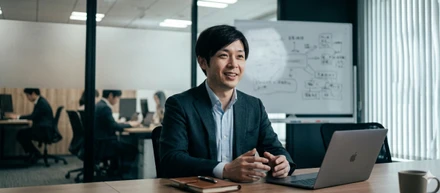【取締役が語る】7:3という黄金比が、プロの「背伸び」を加速させる。――心理的安全性を戦略的に設計し、AIX時代の「変革の旗手」を育む。