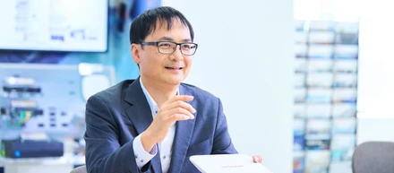 【特集SHARPのリーダーたちに聞く】～次世代通信事業統轄部編～世界初の小型衛星通信ユーザ端末で「いつでもどこでもつながる」未来を実現！