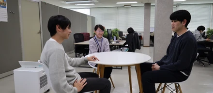 「新卒のために」が気づけば私の自信に～バディ3人で振り返る、関わり方の変化～