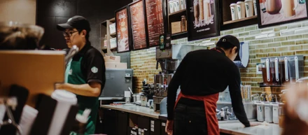 スタバはなぜ離職率が低いのか？自己肯定感＋価値創出＝成果の仕組みが組織を救う