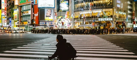 光を編む蓄音機と真昼の観測船