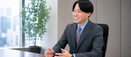 【社員インタビュー｜営業職】「このままじゃ、普通で終わる。」夜職から営業へ。人生を変えた決断。
