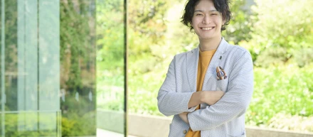 「娯楽だけでなく、一生を支えるサービスにしたい」ホストから異色の転身を果たし、サービスとともに成長を続けるメンバーインタビュー