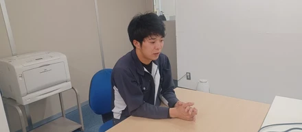 「正直、1年目に一度『辞めます』と言いました」――知識ゼロからスタートした僕が、全国を飛び回るプロになるまで。