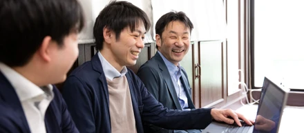 【メンバーインタビュー】申請不要・全ツール使い放題。現場主導で加速する「AI活用」と、次なるプロダクト進化への挑戦。