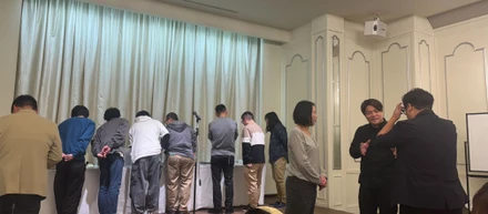 社員みんなで楽しんだ、年末恒例の忘年会
