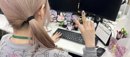 【未経験でも安心】ネイルも髪型も自由！コールセンターの「ミスを仕組みで防ぐ」ウィリッチ流の働き方