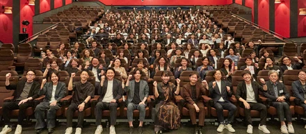 映画館に140名が大集合！「一体感」で未来を創るeiiconな社員総会2026