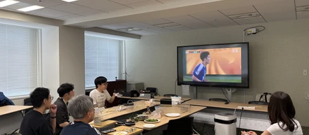 👉 ⚽会議室がスタジアムに！？有志でW杯観戦してみた
