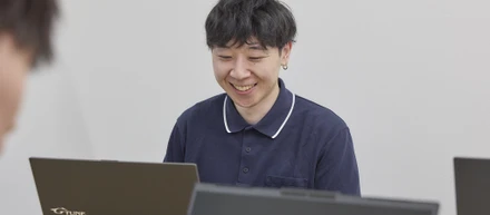 【23卒エンジニア】コードレビューで視点が変わった。「動けばいい」を卒業し、自ら実装を提案できるプロになるまでの4年間