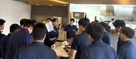【若手の挑戦】新卒3年目社員が営業ミーティングの主役に！？実体験から学ぶ「契約に結びつくカルテ」の秘密🍖✨