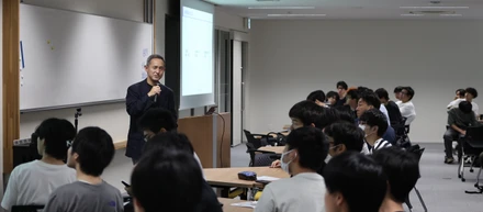 「技術だけでは社会は変わらない。」社長が大学生に伝えたかったこと