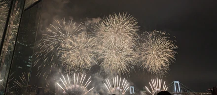 社員blog Vol.100「ゆったり観覧のはずが…寒さに敗れた家族のSTAR ISLAND体験記」