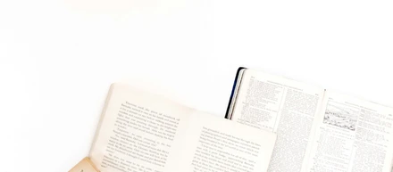 仮説を本にした。その翌年2,000人に確かめた。