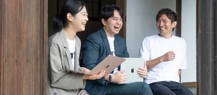 「就活、失敗した側なんです」──そう言い切る人が、なぜ社内で“最初に頼られる人”になったのか