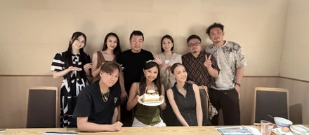 世界一を目指す挑戦者を、みんなで祝う。