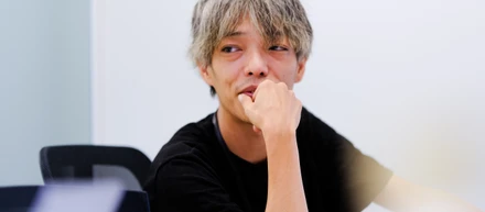 【執行役員インタビュー】既存のバイアスをぶっ壊せ。AI時代の大改革を牽引する「自走型組織」と、次世代のものづくり