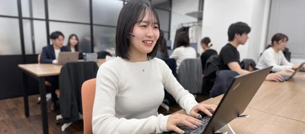 【新卒インタビュー】入社2ヶ月でCV賞を獲得！同期2人が圧倒的な成果を出せた理由と、熱狂できる環境のリアル