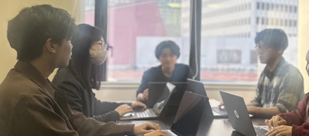 【実録】未経験からプロダクト開発の最前線へ！コムスクエアの長期インターンで開く「成長の扉」