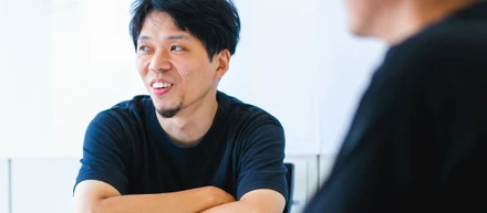 【社員インタビュー】好きなことを仕事に、未知の領域へ挑む。UI/UXデザイナーが語る「ブレイブする」挑戦の姿勢