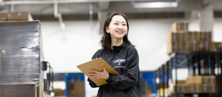 「物流って、なんだ？」から始まった私が、いま“専門性の高い許可取得”に挑んでいます。