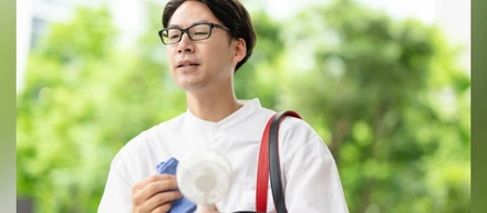 毎日洗濯しても｢臭いおじさん｣になるのは当然だった…ビジネスマンを襲う"服のニオイ"の本当の原因