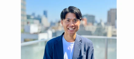 【社員インタビュー】「セカンド」ではなく「ネクスト」キャリア。元プロサッカー選手が急成長ベンチャーの営業部長として挑む、自ら仕組みを創る面白さ