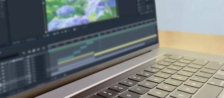 YouTube運用の内製化はなぜほとんど失敗するのか？現場で何度も見た「更新が止まる会社」の共通点