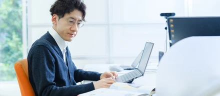 「売る営業」から、「課題を解決する営業」へ