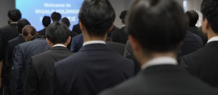 REPORT：2027年度新入社員内定式開催！グループ4社合同で「競創」の第一歩を踏み出しました◎