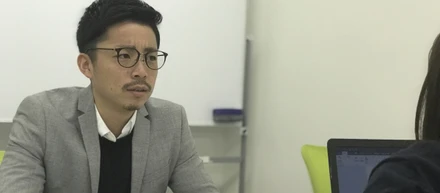 新井くん、社員インタビューを嫌がる(社員#1)