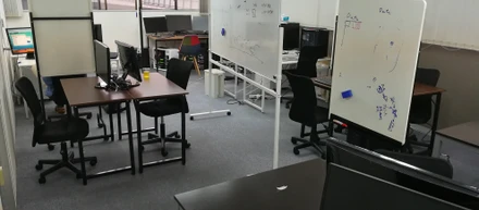 仕事エリア〜！