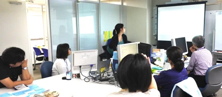 ｢速度こそ最強のUX｣他、定例会で学びを共有！
